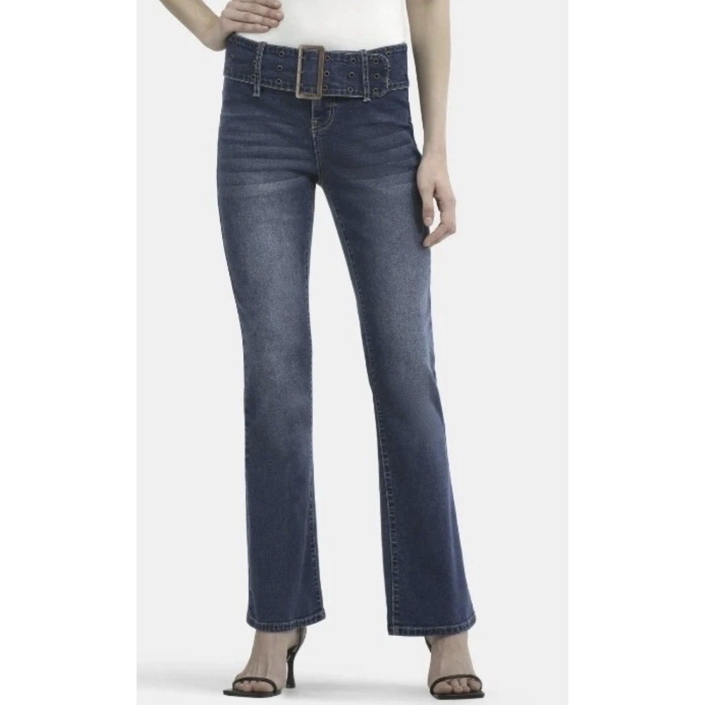 Madden NYC Bootcut Jeans Size 8 Medium Wash Grommet Belt Low Rise Y2K Style Blue